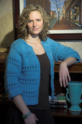 Woman’s Cardigan in Plymouth Yarn De Aire - 2380 - Downloadable PDF