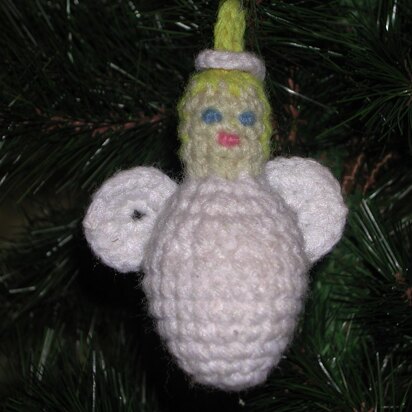 Christmas Angel Ornament C-019