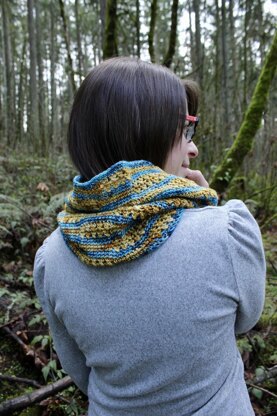 Tranquil Waves Cowl
