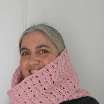 Pinky Circle Scarf