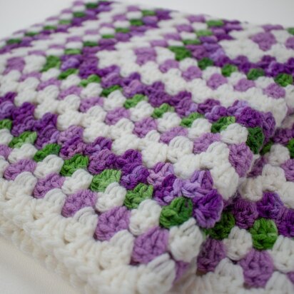 Faye’s Infinity Granny Square Crochet Blanket