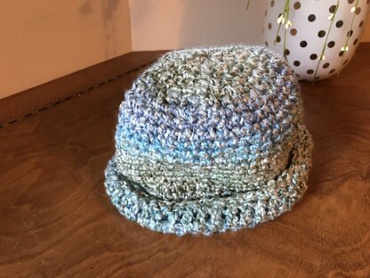 Mom's City Sophisticate Hat with Lion Brand Homespun
