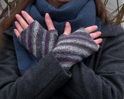 On the Bias fingerless mitts