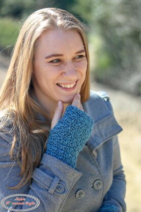 Lemon Peel Fingerless Gloves