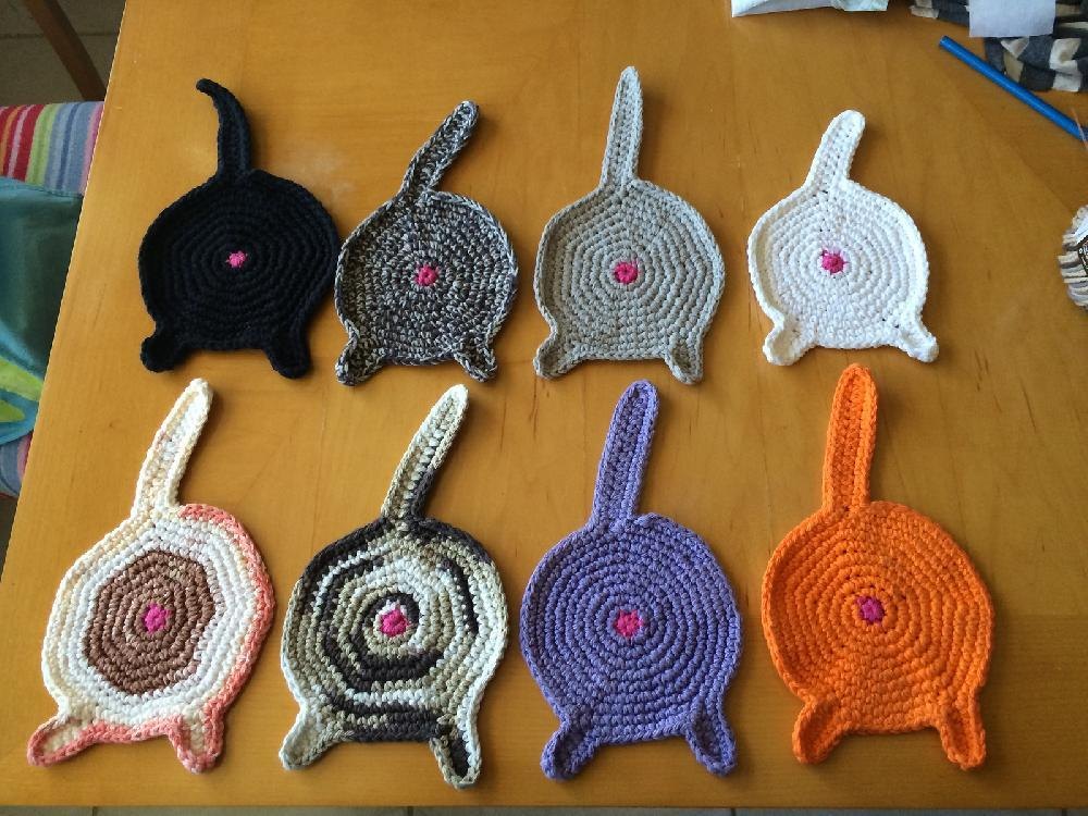 Cat coaster: Crochet pattern