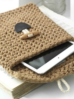 Kit Tablet Cover in Hoooked Ribbon XL Solids