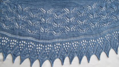 Oxford Long Wingspan Shawl