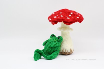 Forrest the Frog and Mushroom Crochet pattern by Hello Yellow Yarn