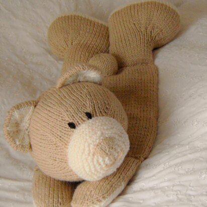 All Bear One Pyjama Case - knitting pattern