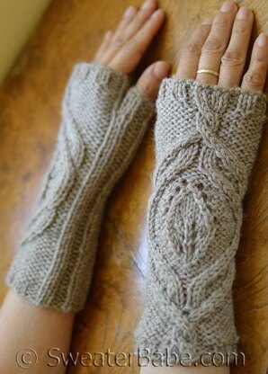 #251 Kiki Fingerless Gloves