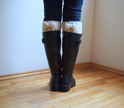 Bow legwarmers knit look boot cuffs