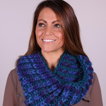 Brioche Cowl in Plymouth Yarn Cannoli and Encore Mega - f712