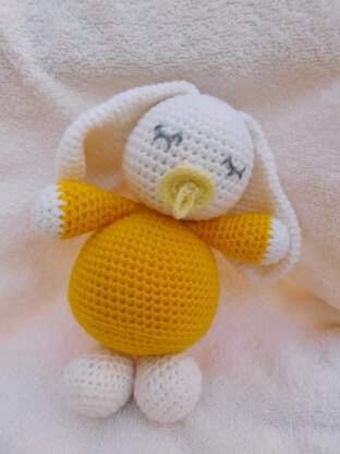 Amigurumi Pelusa, the baby Bunny