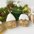 Christmas gingerbread house crochet ornament pattern Amigurumi