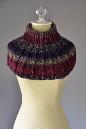 Collar Cowl in Universal Yarn Major - Downloadable PDF