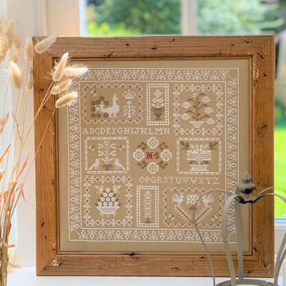 Historical Sampler Company White Acorn Sampler Cross Stitch Kit - 31cm x 31cm