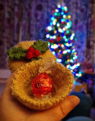 Mince Pie Table Favour for Ferrero Rocher Lindt Chocolate Coins