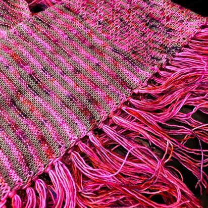 Vesavi Shawl