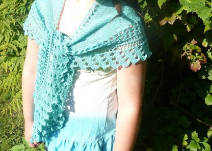 Talmont - a lacy crescent shaped shawlette