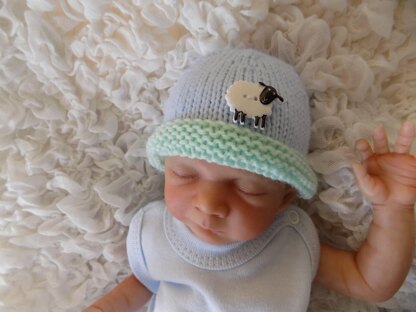 Premature Baby Sheep Hat