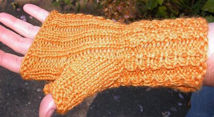 Bees & Honey Mitts