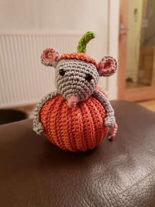 Pumpkin mouse