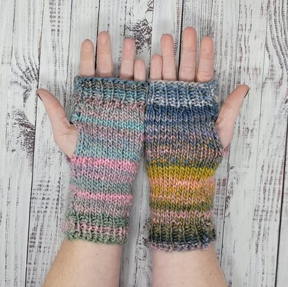 Staghorn Cable Knit Gloves