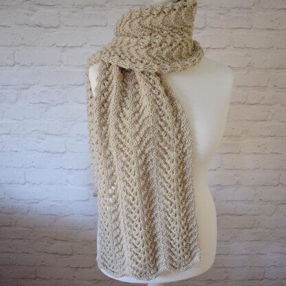 Fan & waves Scarf Knitting Pattern