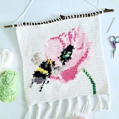 Bee and Flower Crochet Tapestry Wall Hanging