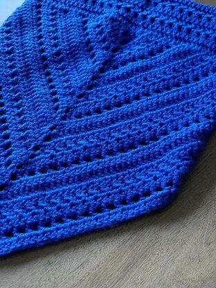 The Alapi Triangle Cowl Crochet Pattern