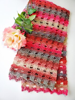 Soft Trellis Scarf