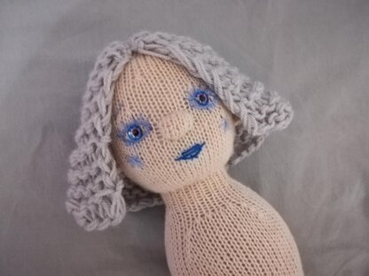 Knitting pattern for Snow Queen dolls, DIY your own Doll