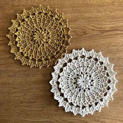 Starburst Mini Doily