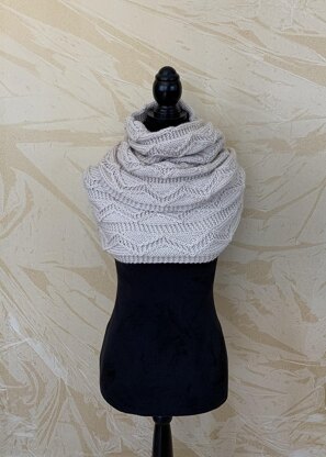 Infinity Scarf in Large Zigzag Stitch