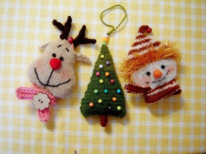 Christmas Decor Toys, Reindeer, Snowman, Christmas Tree knitting pattern