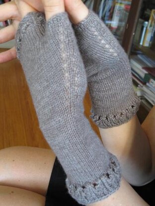 Ilaisa's Wristie Gloves