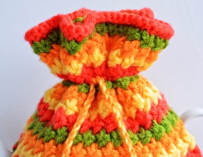 Springtime Flowers 4 Cup Teapot Cosy Knitting Pattern