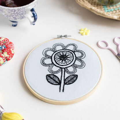 Cotton Clara Jane Foster Flower Embroidery Kit - 16cm 