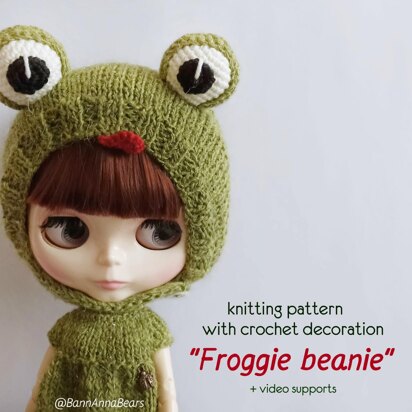 Froggie beanie for doll