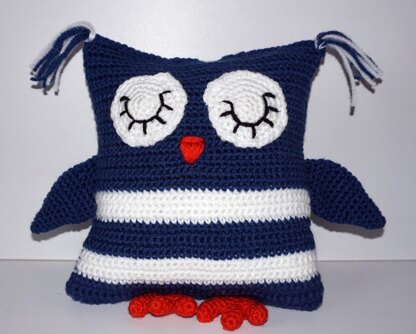 Crochet Pattern for the cuddle pillow Sleeping Owl!