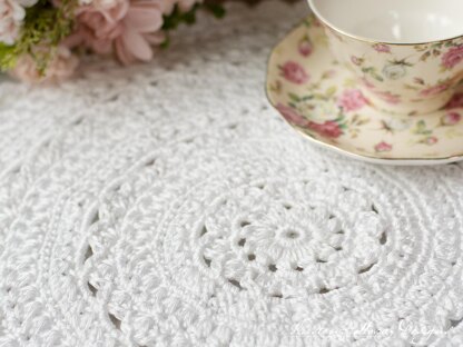 Secret Garden Round Placemat