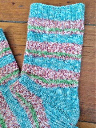 Knit Knot Socks