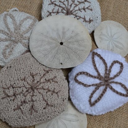 Christmas Sand Dollar Decoration