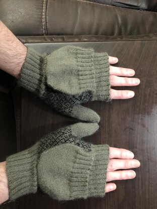 Games of Thrones: House Stark Convertible Mitts