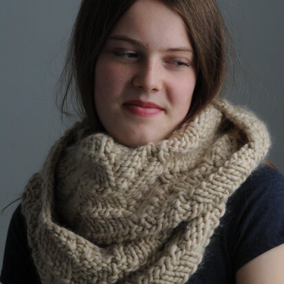 Toffee Cowl