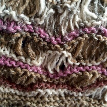 Aphroditia Lace Cowl Infinity Scarf in Sirdar Crofter DK
