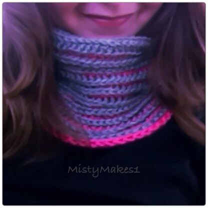 Kaylee Reversible Cowl