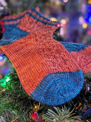 Vintage Honeycomb Ornaments Socks