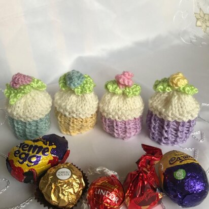 DK Knitting Pattern Mini Sweet Cupcake Easter chocolate egg cover