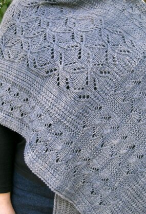 Vaila Cable Lace Shawl